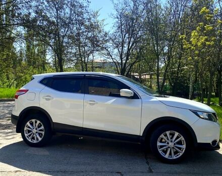 Білий Ніссан Кашкай, об'ємом двигуна 1.2 л та пробігом 89 тис. км за 13500 $, фото 1 на Automoto.ua