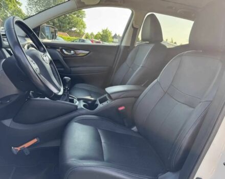 Білий Ніссан Кашкай, об'ємом двигуна 1.2 л та пробігом 77 тис. км за 8500 $, фото 7 на Automoto.ua