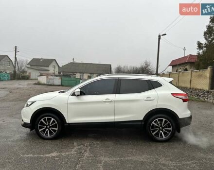 Белый Ниссан Кашкай, объемом двигателя 2 л и пробегом 175 тыс. км за 16800 $, фото 7 на Automoto.ua