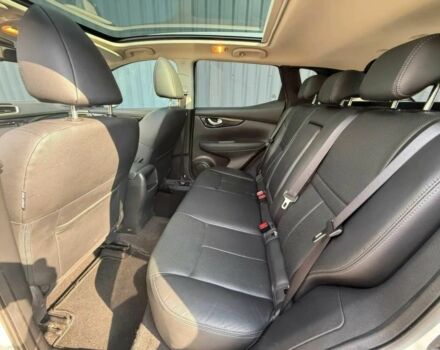 Белый Ниссан Кашкай, объемом двигателя 1.6 л и пробегом 77 тыс. км за 10200 $, фото 10 на Automoto.ua