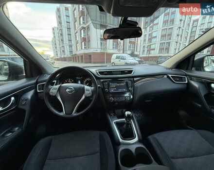 Белый Ниссан Кашкай, объемом двигателя 1.5 л и пробегом 198 тыс. км за 13899 $, фото 2 на Automoto.ua