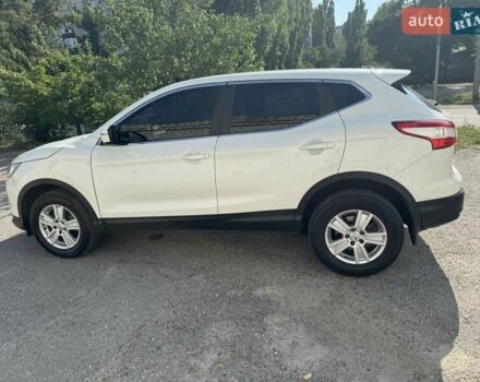 Белый Ниссан Кашкай, объемом двигателя 1.2 л и пробегом 147 тыс. км за 12500 $, фото 1 на Automoto.ua