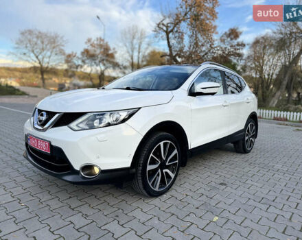 Белый Ниссан Кашкай, объемом двигателя 1.5 л и пробегом 179 тыс. км за 16900 $, фото 3 на Automoto.ua