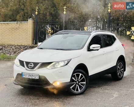 Белый Ниссан Кашкай, объемом двигателя 2 л и пробегом 175 тыс. км за 16800 $, фото 5 на Automoto.ua