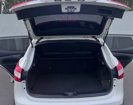 Білий Ніссан Кашкай, об'ємом двигуна 1.2 л та пробігом 116 тис. км за 14600 $, фото 27 на Automoto.ua