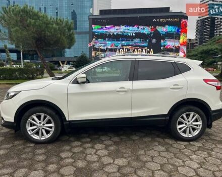 Белый Ниссан Кашкай, объемом двигателя 1.6 л и пробегом 87 тыс. км за 15500 $, фото 3 на Automoto.ua