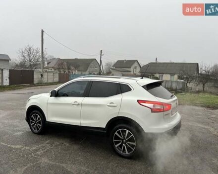 Белый Ниссан Кашкай, объемом двигателя 2 л и пробегом 175 тыс. км за 16800 $, фото 8 на Automoto.ua