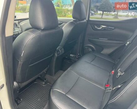 Белый Ниссан Кашкай, объемом двигателя 1.6 л и пробегом 87 тыс. км за 15500 $, фото 31 на Automoto.ua