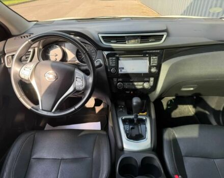 Белый Ниссан Кашкай, объемом двигателя 1.6 л и пробегом 77 тыс. км за 10200 $, фото 8 на Automoto.ua