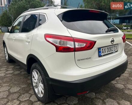Белый Ниссан Кашкай, объемом двигателя 1.6 л и пробегом 87 тыс. км за 15500 $, фото 5 на Automoto.ua
