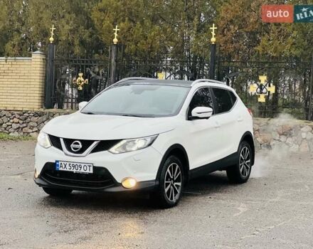 Белый Ниссан Кашкай, объемом двигателя 2 л и пробегом 175 тыс. км за 16800 $, фото 2 на Automoto.ua