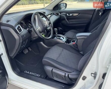 Білий Ніссан Кашкай, об'ємом двигуна 1.2 л та пробігом 127 тис. км за 13700 $, фото 25 на Automoto.ua
