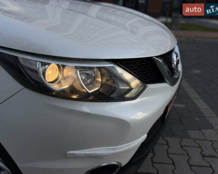 Белый Ниссан Кашкай, объемом двигателя 1.5 л и пробегом 198 тыс. км за 13899 $, фото 56 на Automoto.ua