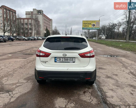 Белый Ниссан Кашкай, объемом двигателя 2 л и пробегом 240 тыс. км за 13000 $, фото 3 на Automoto.ua
