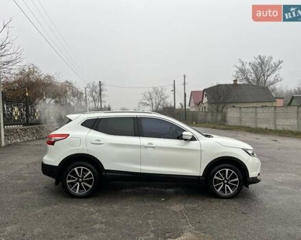 Белый Ниссан Кашкай, объемом двигателя 2 л и пробегом 175 тыс. км за 16800 $, фото 12 на Automoto.ua