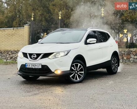 Белый Ниссан Кашкай, объемом двигателя 2 л и пробегом 175 тыс. км за 16800 $, фото 6 на Automoto.ua