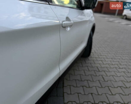 Белый Ниссан Кашкай, объемом двигателя 1.5 л и пробегом 198 тыс. км за 13899 $, фото 53 на Automoto.ua