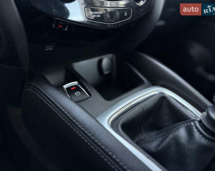 Белый Ниссан Кашкай, объемом двигателя 1.5 л и пробегом 198 тыс. км за 13899 $, фото 46 на Automoto.ua