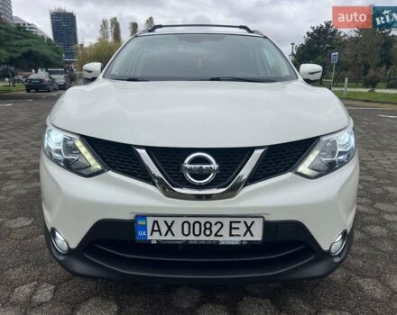 Белый Ниссан Кашкай, объемом двигателя 1.6 л и пробегом 87 тыс. км за 15500 $, фото 9 на Automoto.ua