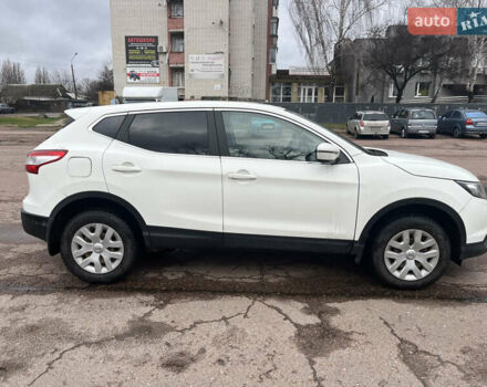 Белый Ниссан Кашкай, объемом двигателя 2 л и пробегом 240 тыс. км за 13000 $, фото 2 на Automoto.ua