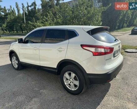 Белый Ниссан Кашкай, объемом двигателя 1.2 л и пробегом 147 тыс. км за 12500 $, фото 6 на Automoto.ua