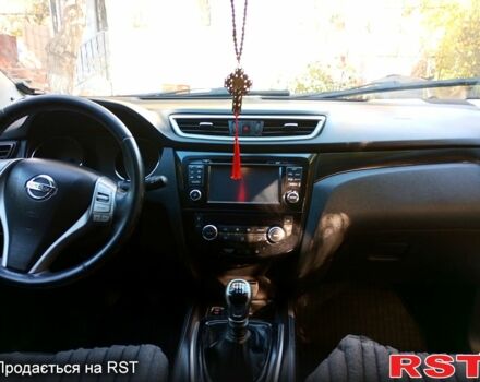 Белый Ниссан Кашкай, объемом двигателя 1.2 л и пробегом 205 тыс. км за 10900 $, фото 6 на Automoto.ua