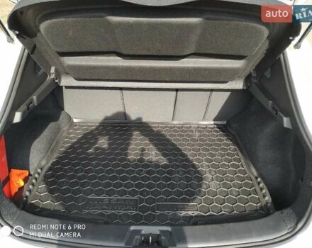 Білий Ніссан Кашкай, об'ємом двигуна 1.2 л та пробігом 69 тис. км за 15000 $, фото 5 на Automoto.ua