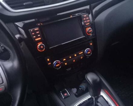 Белый Ниссан Кашкай, объемом двигателя 1.6 л и пробегом 234 тыс. км за 15700 $, фото 3 на Automoto.ua