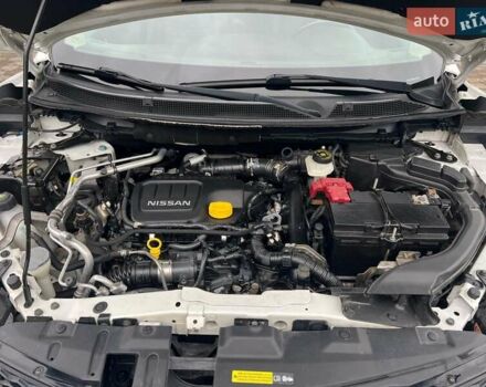 Белый Ниссан Кашкай, объемом двигателя 1.6 л и пробегом 87 тыс. км за 15500 $, фото 24 на Automoto.ua