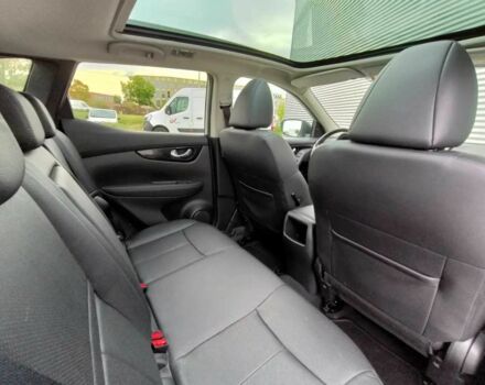 Белый Ниссан Кашкай, объемом двигателя 1.5 л и пробегом 70 тыс. км за 10000 $, фото 7 на Automoto.ua