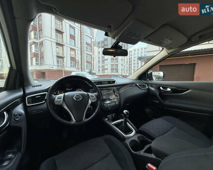 Белый Ниссан Кашкай, объемом двигателя 1.5 л и пробегом 198 тыс. км за 13899 $, фото 3 на Automoto.ua