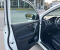 Белый Ниссан Кашкай, объемом двигателя 1.2 л и пробегом 87 тыс. км за 15500 $, фото 4 на Automoto.ua
