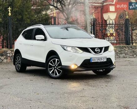 Белый Ниссан Кашкай, объемом двигателя 2 л и пробегом 175 тыс. км за 16800 $, фото 1 на Automoto.ua