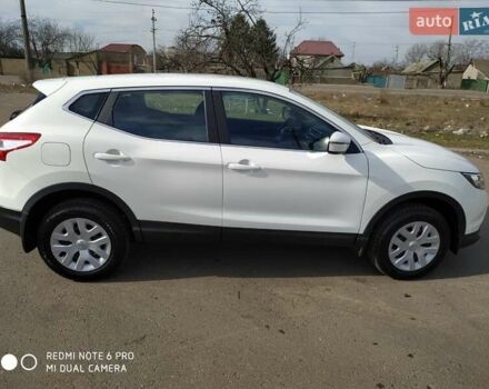Білий Ніссан Кашкай, об'ємом двигуна 1.2 л та пробігом 69 тис. км за 15000 $, фото 2 на Automoto.ua