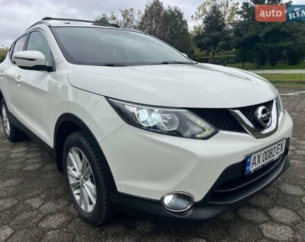 Белый Ниссан Кашкай, объемом двигателя 1.6 л и пробегом 87 тыс. км за 15500 $, фото 10 на Automoto.ua