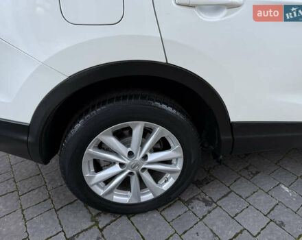 Белый Ниссан Кашкай, объемом двигателя 1.5 л и пробегом 198 тыс. км за 13899 $, фото 52 на Automoto.ua