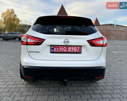Белый Ниссан Кашкай, объемом двигателя 1.5 л и пробегом 179 тыс. км за 16900 $, фото 7 на Automoto.ua