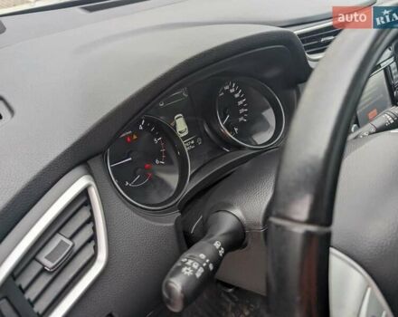 Белый Ниссан Кашкай, объемом двигателя 1.6 л и пробегом 132 тыс. км за 16500 $, фото 21 на Automoto.ua