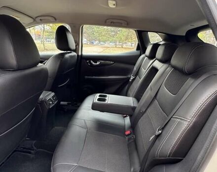 Білий Ніссан Кашкай, об'ємом двигуна 1.6 л та пробігом 158 тис. км за 16400 $, фото 7 на Automoto.ua