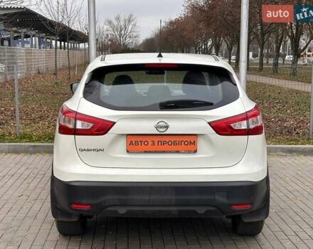 Білий Ніссан Кашкай, об'ємом двигуна 1.6 л та пробігом 160 тис. км за 15900 $, фото 6 на Automoto.ua