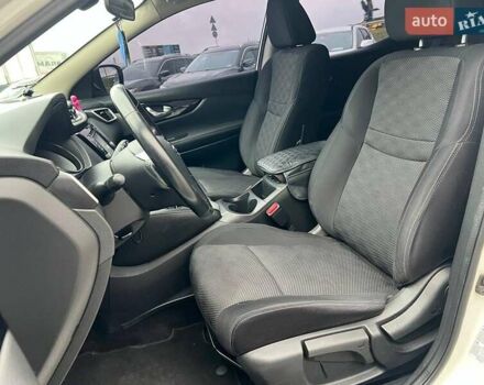 Білий Ніссан Кашкай, об'ємом двигуна 1.6 л та пробігом 216 тис. км за 16990 $, фото 17 на Automoto.ua