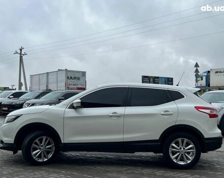 Білий Ніссан Кашкай, об'ємом двигуна 1.6 л та пробігом 216 тис. км за 16990 $, фото 4 на Automoto.ua