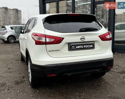 Белый Ниссан Кашкай, объемом двигателя 1.2 л и пробегом 158 тыс. км за 14990 $, фото 7 на Automoto.ua