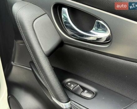 Білий Ніссан Кашкай, об'ємом двигуна 1.6 л та пробігом 114 тис. км за 20897 $, фото 43 на Automoto.ua