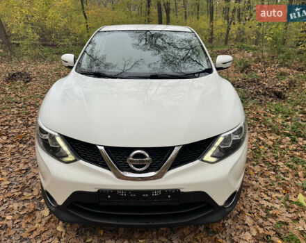 Білий Ніссан Кашкай, об'ємом двигуна 1.6 л та пробігом 137 тис. км за 14900 $, фото 2 на Automoto.ua