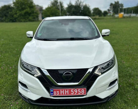 Белый Ниссан Кашкай, объемом двигателя 1.6 л и пробегом 123 тыс. км за 18200 $, фото 2 на Automoto.ua