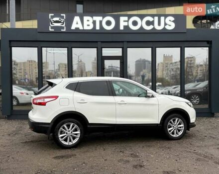 Белый Ниссан Кашкай, объемом двигателя 1.2 л и пробегом 158 тыс. км за 14990 $, фото 5 на Automoto.ua