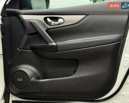 Білий Ніссан Кашкай, об'ємом двигуна 1.6 л та пробігом 114 тис. км за 20897 $, фото 42 на Automoto.ua