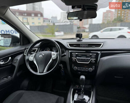 Белый Ниссан Кашкай, объемом двигателя 1.2 л и пробегом 48 тыс. км за 17700 $, фото 27 на Automoto.ua