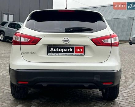 Білий Ніссан Кашкай, об'ємом двигуна 1.6 л та пробігом 216 тис. км за 16990 $, фото 7 на Automoto.ua
